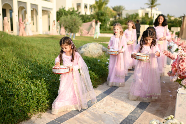 Flower-Girls-UAE-1 Flower-Girls-UAE-1