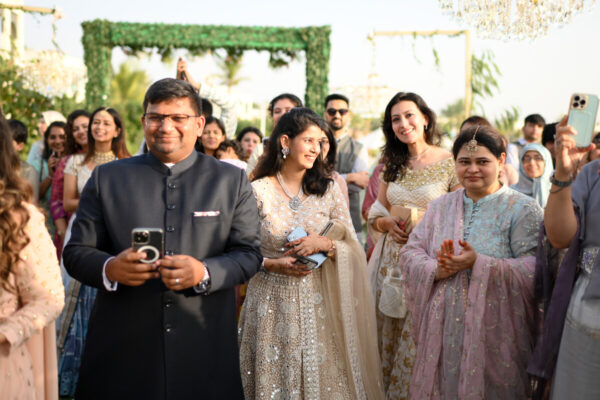 Wedding-Guests-Abu-Dhabi-1 Wedding-Guests-Abu-Dhabi-1